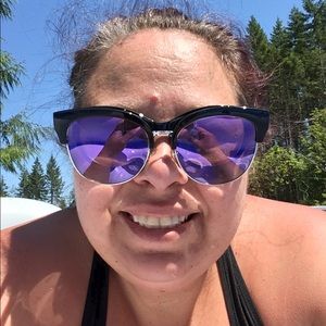 Meet your Posher, Amee